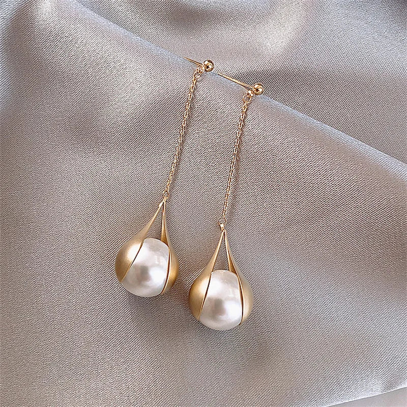 Women's Fashionable Zircon Ball Pendant Earrings